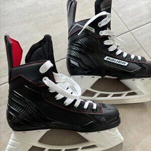 Bauer Junior Hockey Skates / Size 3